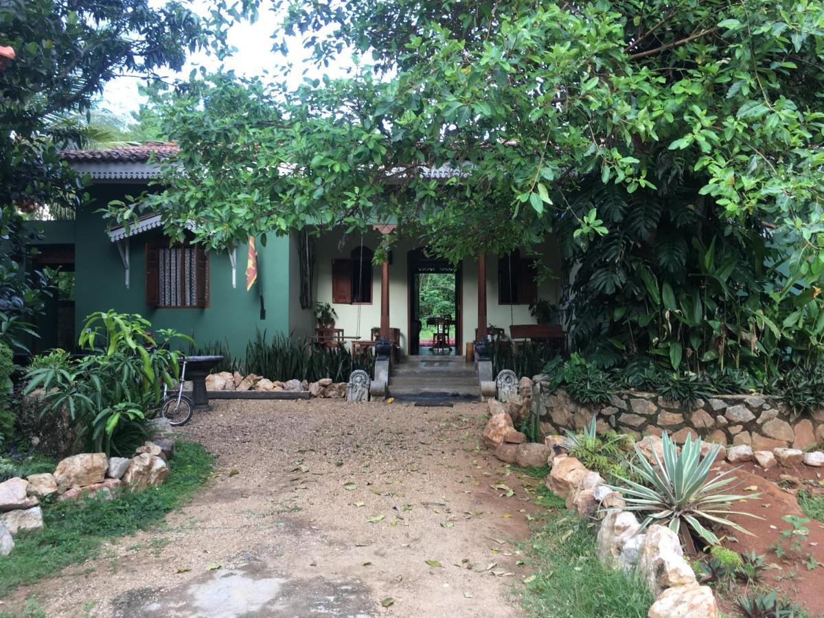 Owls Nest Hotel Udawalawe Eksteriør billede